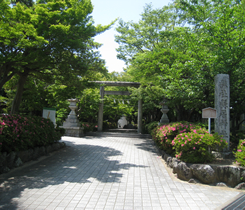 縣居神社 入口